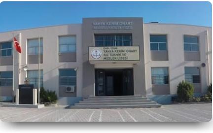 Çeşme Yahya Kerim Onart Mesleki ve Teknik Anadolu Lisesi Fotoğrafı
